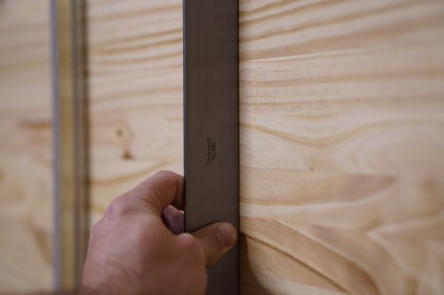 Checking the Roubo Top for Cupping