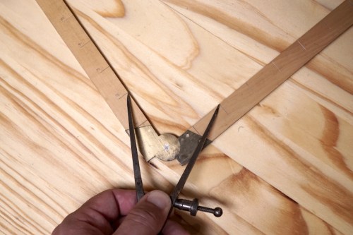 Align a divider with the sector