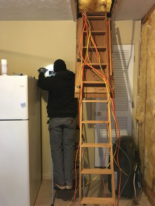 Connecting Breakers-Web