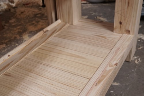 Roubo Workbench Shelf